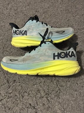 Hoka Clifton 9